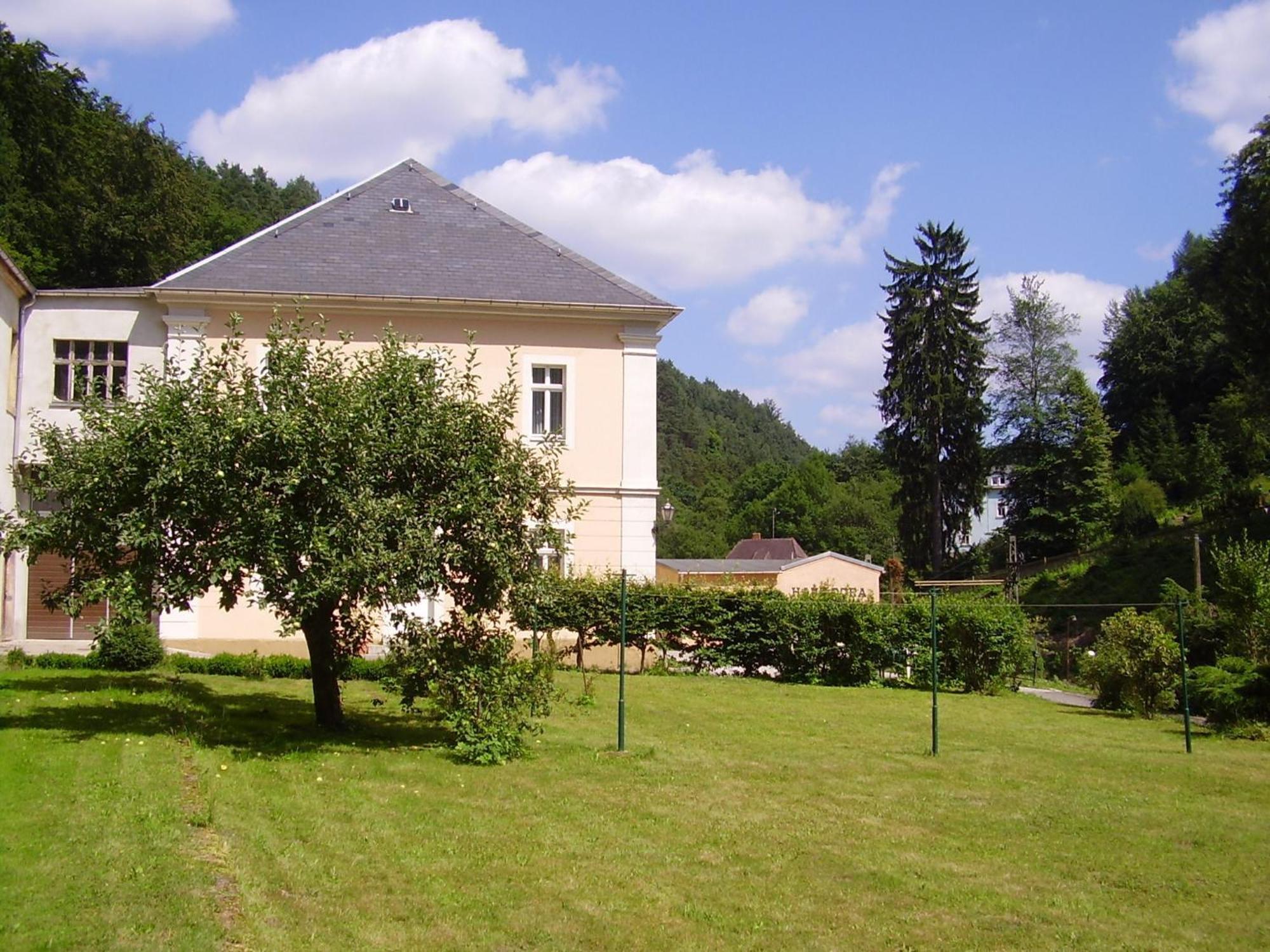 Hotel Garni Dekorahaus Bad Schandau Luaran gambar