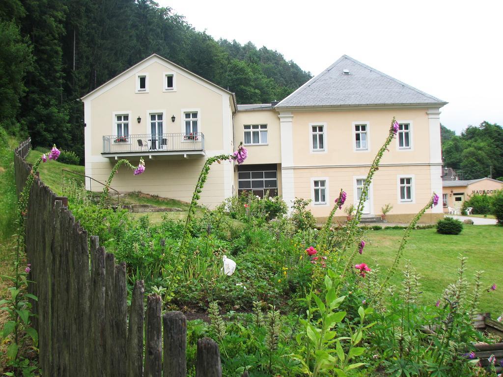 Hotel Garni Dekorahaus Bad Schandau Luaran gambar